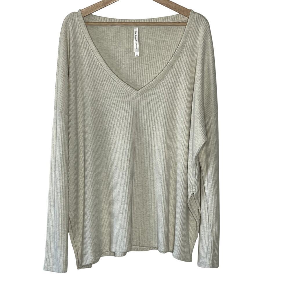 THE GROUP BY BABATON ARITZIA REVERSE LONG SLEEVE RIBBED V-NECK SWEATER‎ SIZE 3